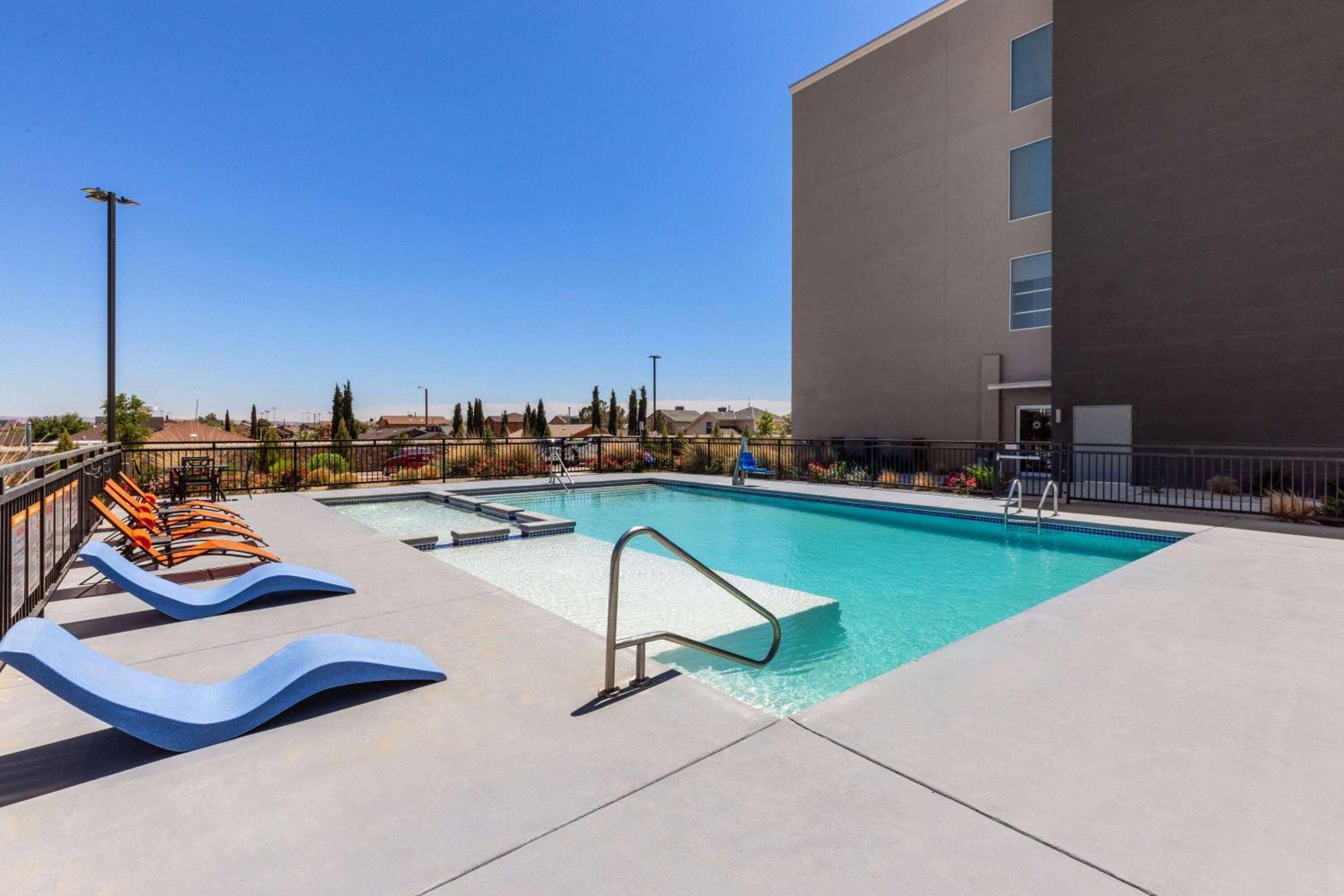 Hotel La Quinta & By Wyndham East Loop-375 El Paso
